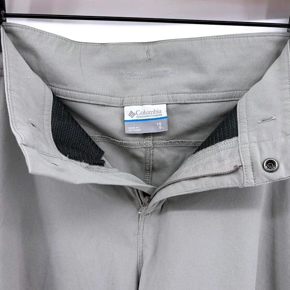 Columbia Women's‎ Outdoor Shorts Khaki Beige Utility Pockets Omni-Shield Size 14 - Picture 6 of 7